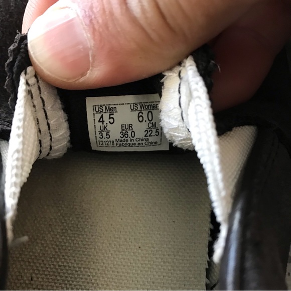 Vans - Picture 4 of 6